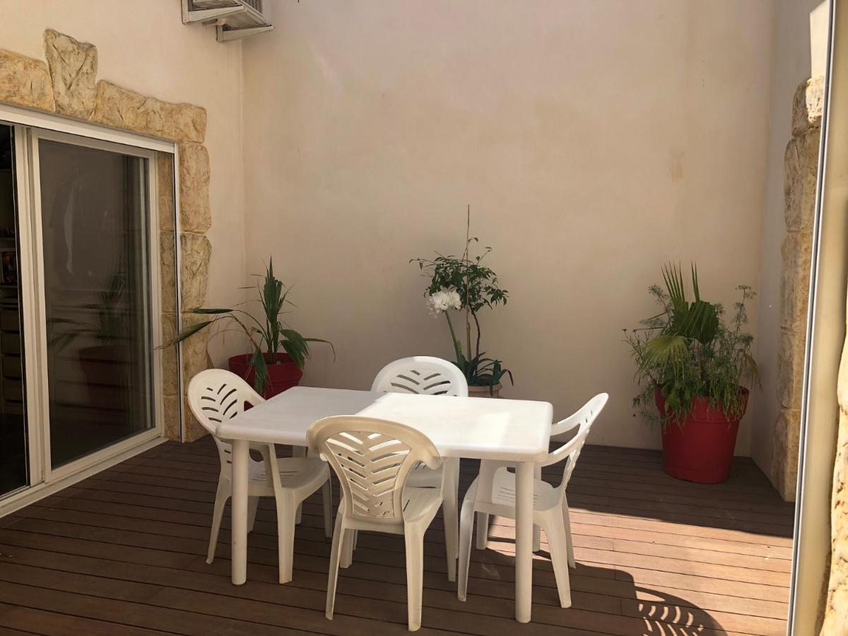 Bessan Maison De Village Avec Patio מראה חיצוני תמונה