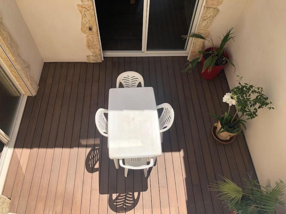 Bessan Maison De Village Avec Patio מראה חיצוני תמונה